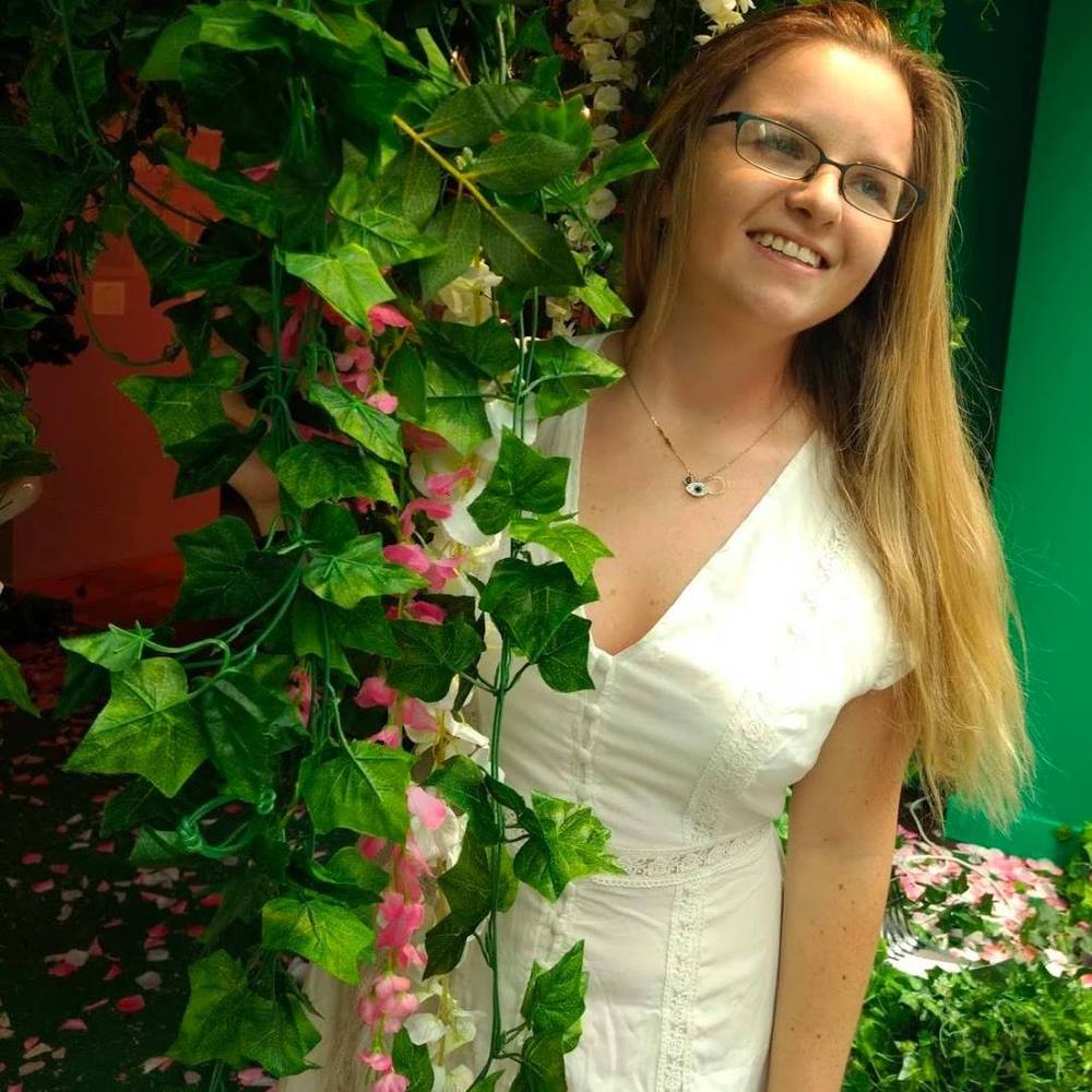 Meet your Posher, Danielle